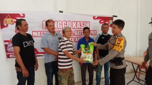 Wujudkan Kamtibmas, Polsek Batu Ampar Gelar Program Minggu Kasih di Tanjung Sengkuang