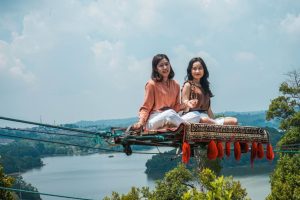YELLO Hotel Harbour Bay Batam Tawarkan Paket Stay & Explore Seru ke Puncak Beliung