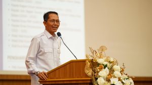 Amsakar Achmad: Dukung Pendidikan Kunci Daya Saing SDM, Buka PKKMB Universitas Batam 2025