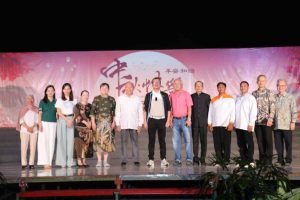 Hadiri Festival Mid Autumn 2025, Wakil Ketua III DPRD Batam Hendra Asman Ajak Warga Hidup Damai dan Bahagia