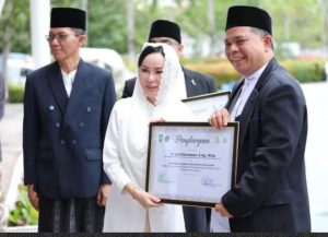 Ribuan Santri Padati Dataran Engku Putri Batam Center